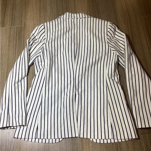 Ralph Lauren White Striped Cotton Blazer – Women’s Size 8 – Pre-Owned - Picture 8 of 8